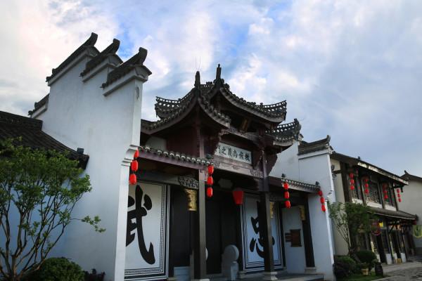 中华姓氏暗藏玄机，这三大姓氏稳居前三！